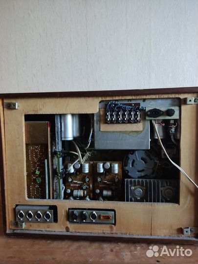 Катушечный магнитофон Ростов 102-1