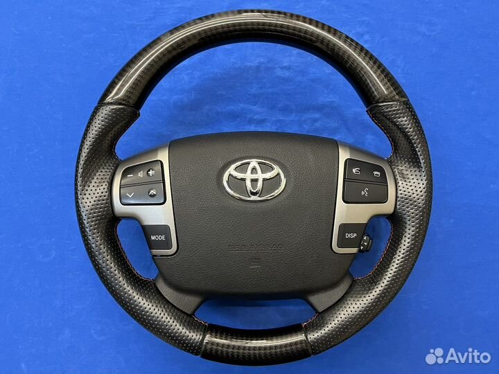 Анатомический руль с косточкой Land Cruiser 200