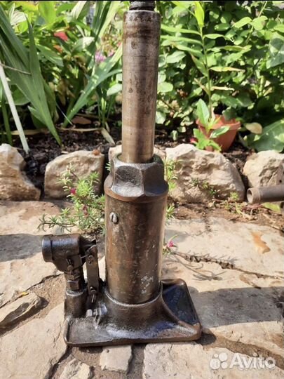 Домкраты СССР винтовой ЗИЛ, гидравлический 5 тонн