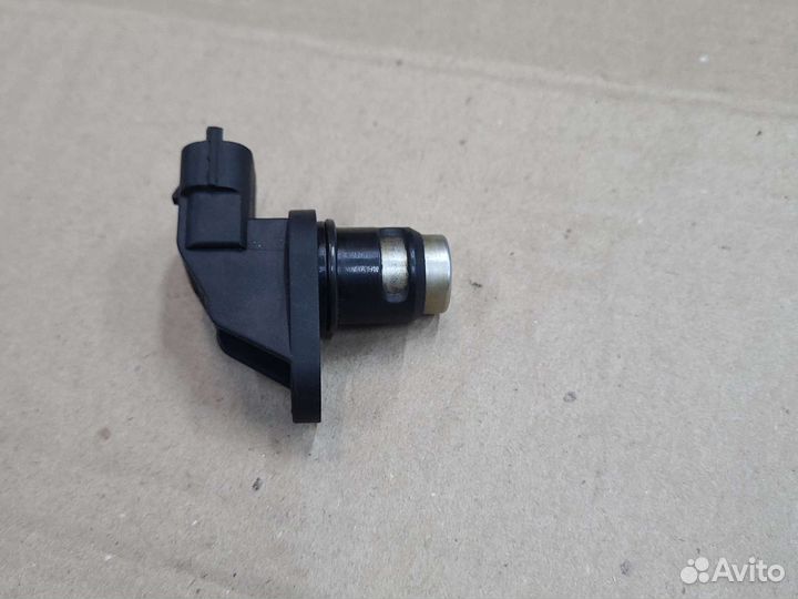 Датчик распредвала на Мерседес w203 A0041536928