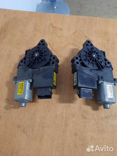 Моторчик стеклоподъемников на Киа Церато 3