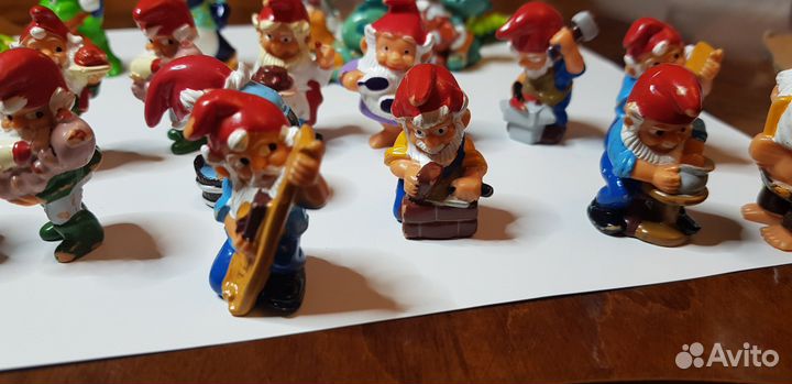 Коллекционные фигурки Киндер сюрпризов