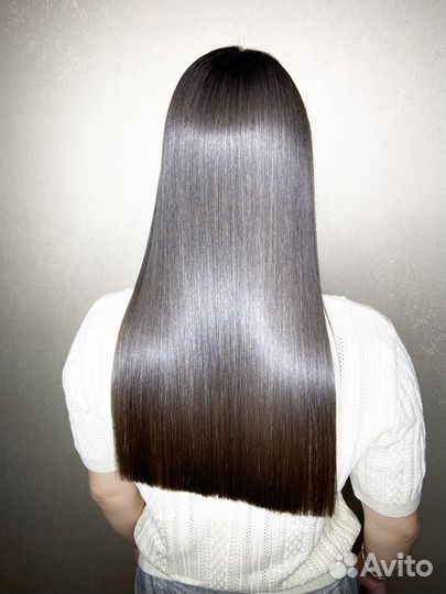 Кератиновое выпрямление волос