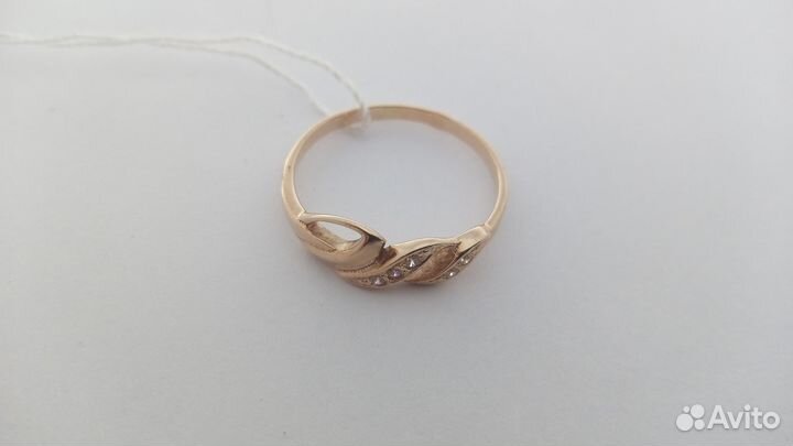 Кольцо с синтетическим камнем Золото