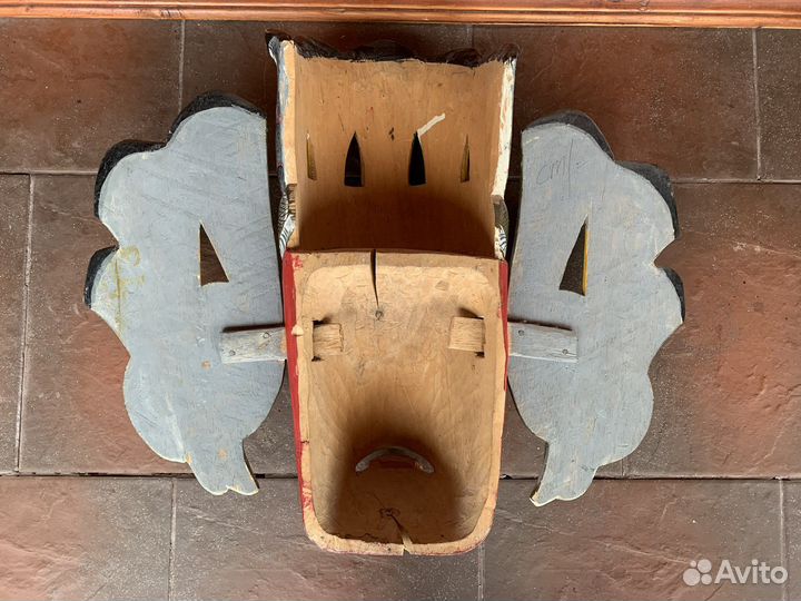 Маска Шри-Ланка, дерево, резьба, роспись, 47x54см