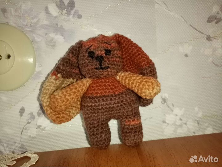 Вязаный заяц