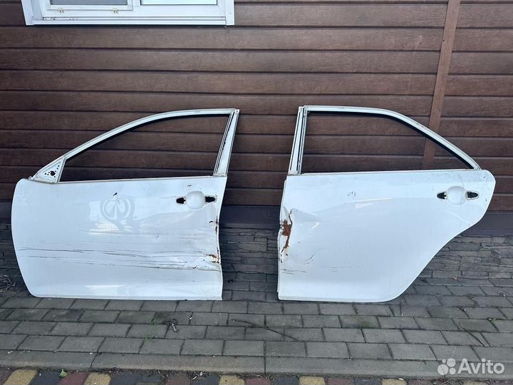 Двери на toyota camry 50