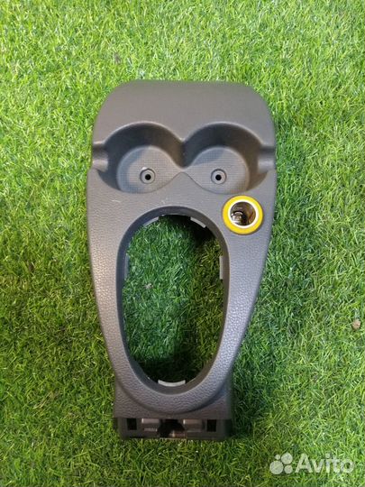 Центральная консоль Renault Logan седан 1.6 2008