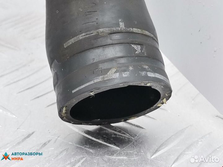 Патрубок радиатора Volkswagen Bora 2002