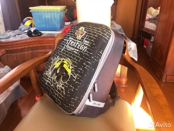 Рюкзак школьный для мальчика новый