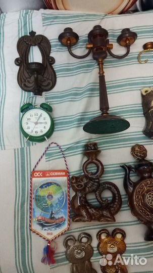 Статуэтки, кувшины,бюст и копилка эпохи СССР