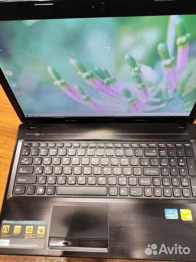 Lenovo core i3/GF710/4gb/500gb