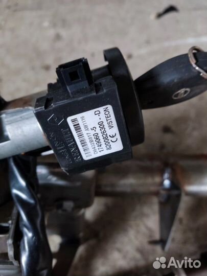 Рулевая колонка с замком зажигания Nissan Almera