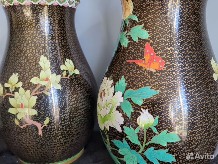 Клоузоне вазы 39 см высота. Чайницы