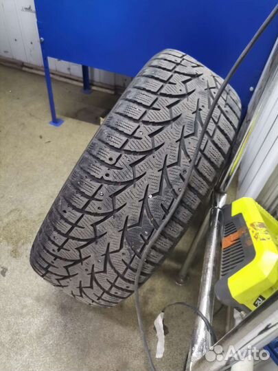 Toyo Observe G3-Ice 235/55 R17