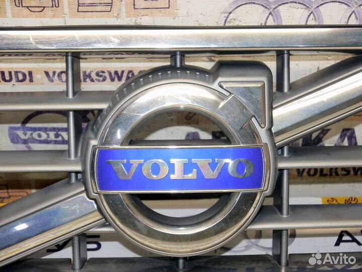 Решетка радиатора Вольво XC90