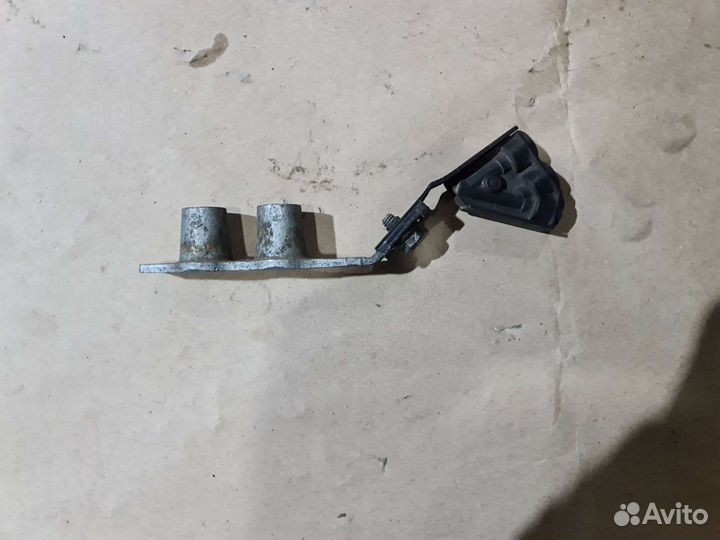 Пластина развальная Mercedes W211/CLS219