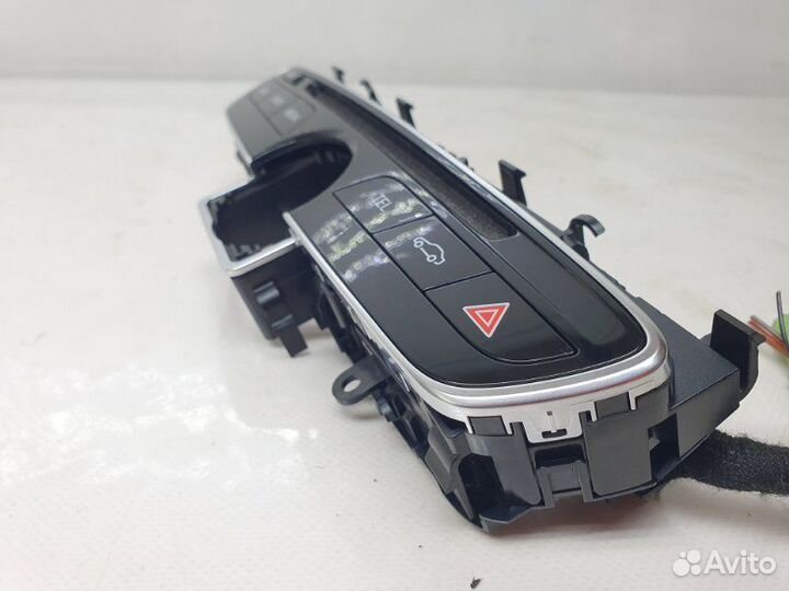 Блок кнопок Mercedes-Benz C W205 2.0 2014