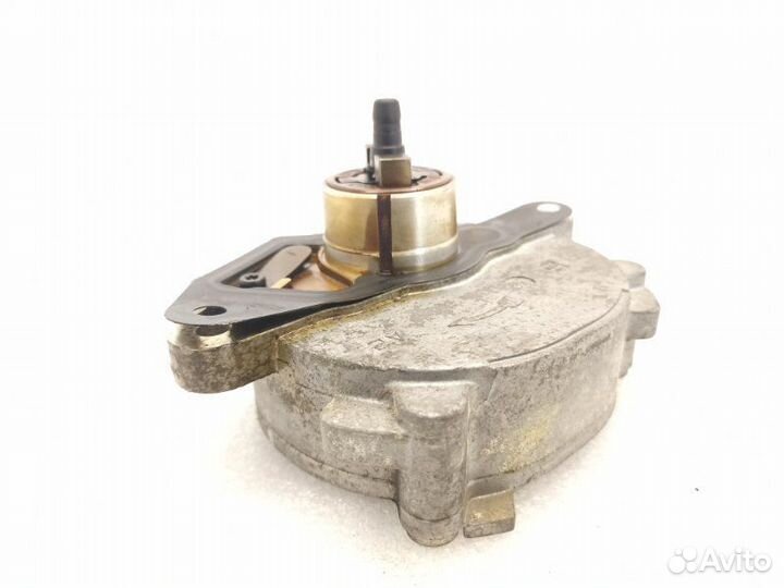 Насос вакуумный Mercedes-Benz C-Class W203 1.8