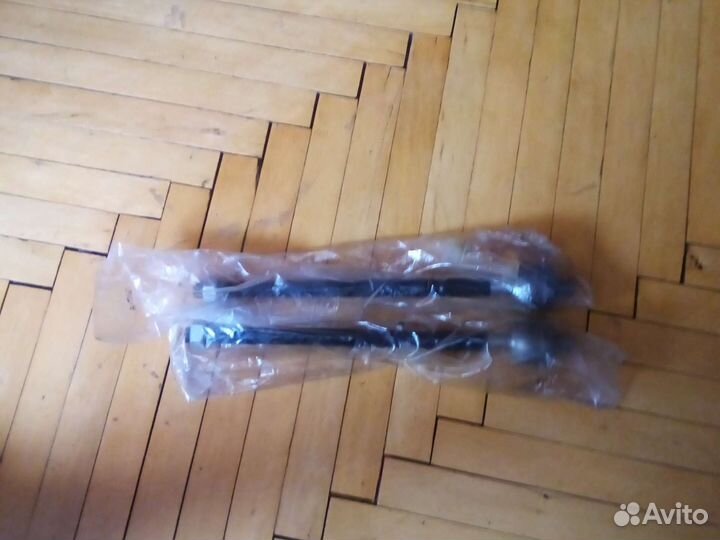 Рулевые тяги,левая и правая