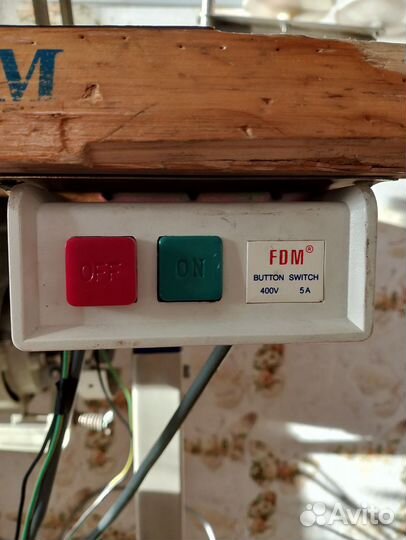 Швейная машина бу электрическая