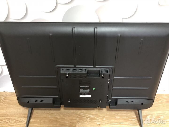 Телевизор 43 дюйма