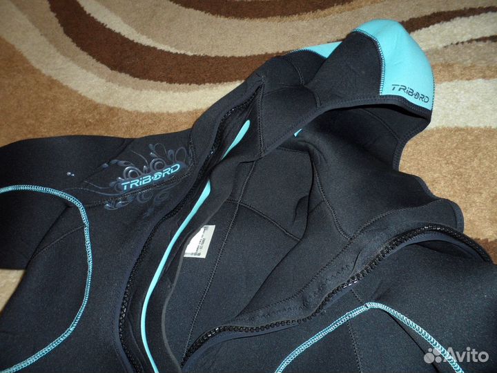 Гидрокостюм для дайвинга