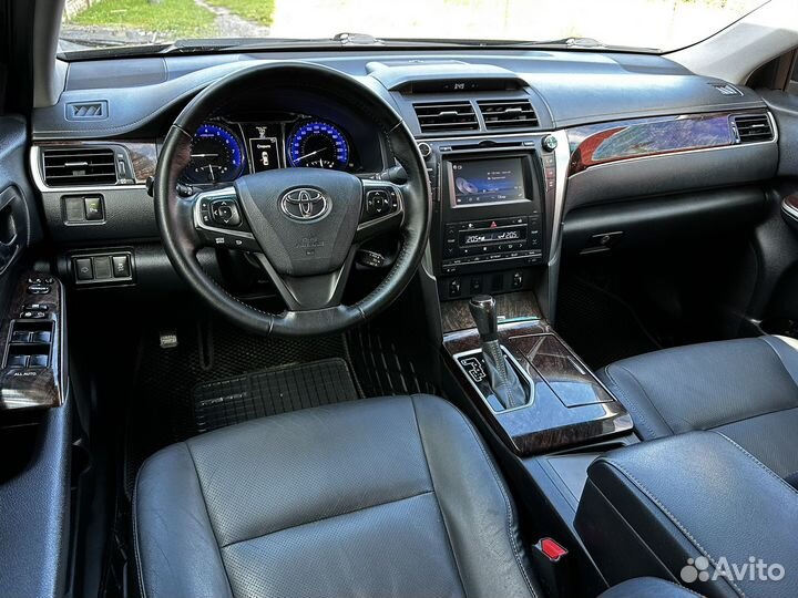 Toyota Camry 2.5 AT, 2016, 215 000 км