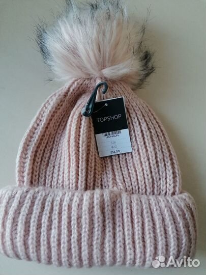 Шапка женская вязаная с помпоном