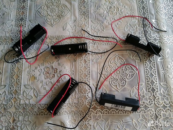 Боксы для батареек или аккумов (тип аа - ааа)