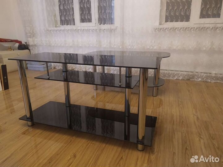 Стеклянная тумба