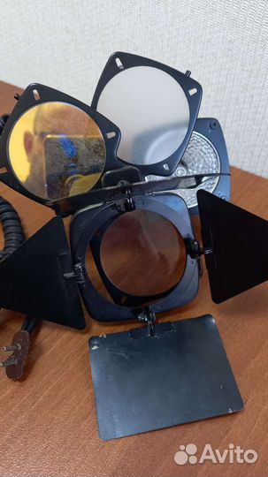 Накамерный светильник