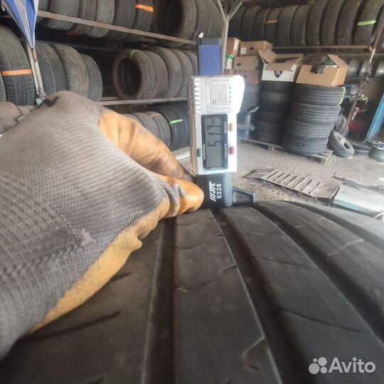 Kumho Ecsta HS51 215/55 R17