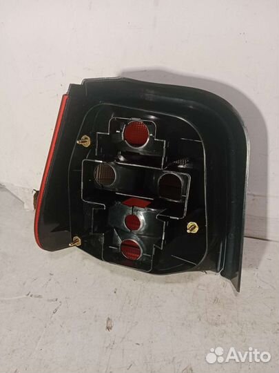 Фонарь правый Skoda Felicia Hella