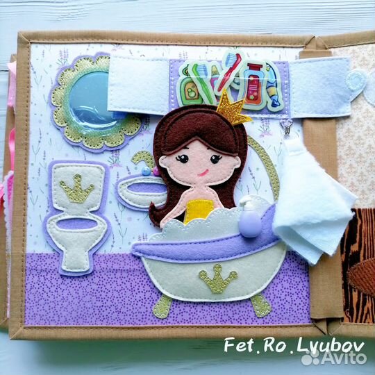 Кукольный замок для двух принцесс