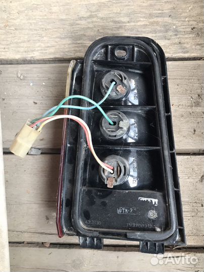 Задний правый фонарь ока