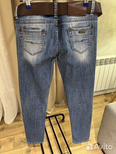 Джинсы