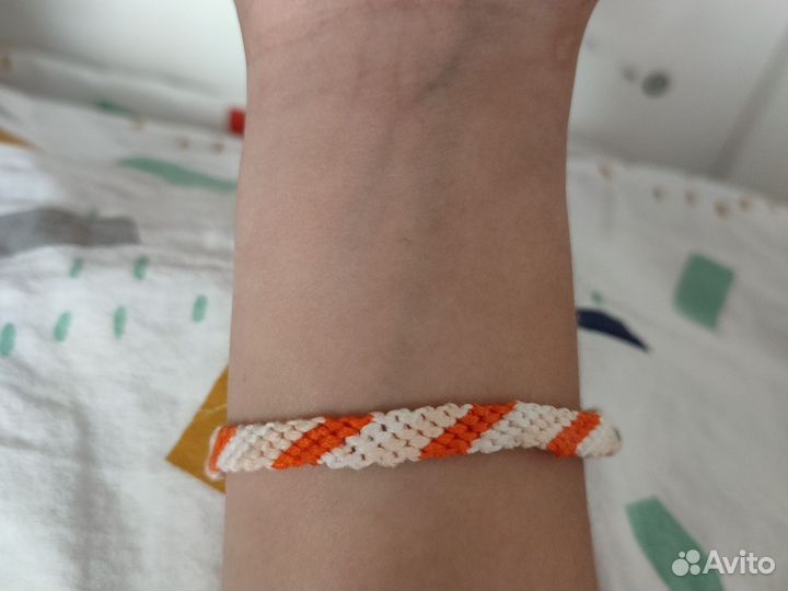 Браслет-Фенечка Цвет:Белый-Оранжевый