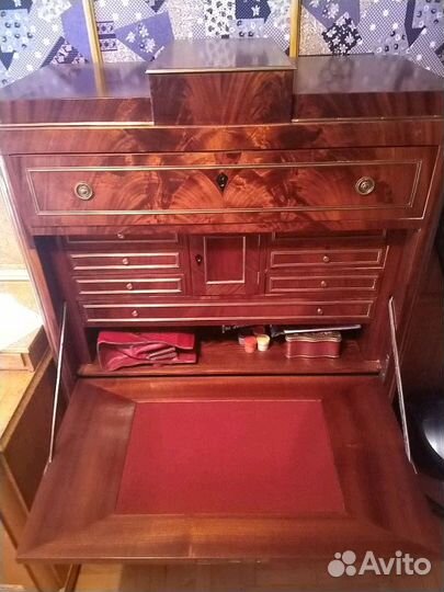 Секретер (красное дерево)