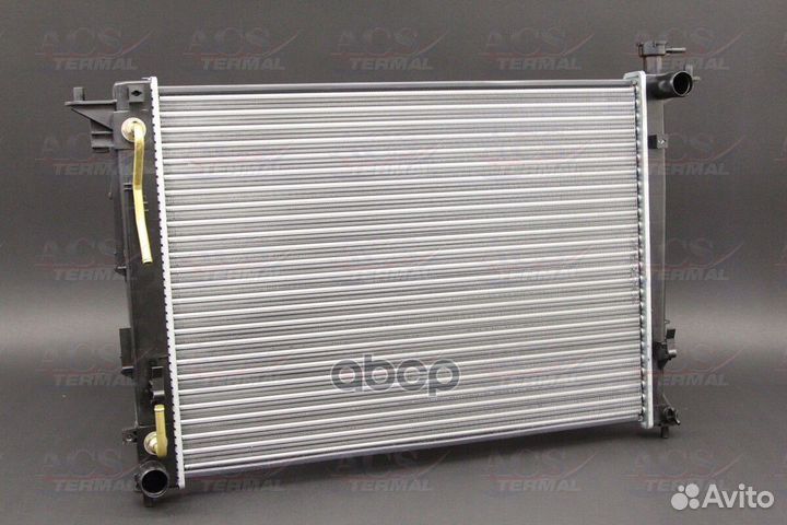 Радиатор охлаждения Hyundai ix35 / Sportage III