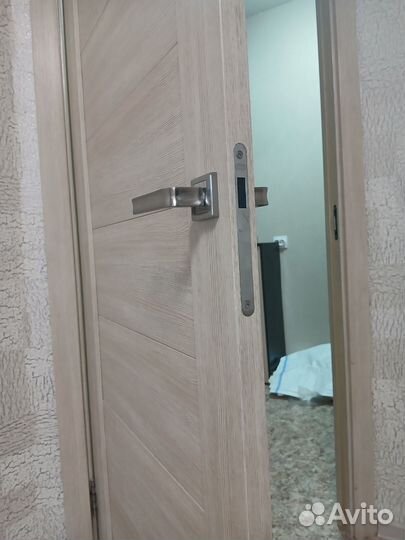 Дверь межкомнатная 800 х 2000 с коробкой бу