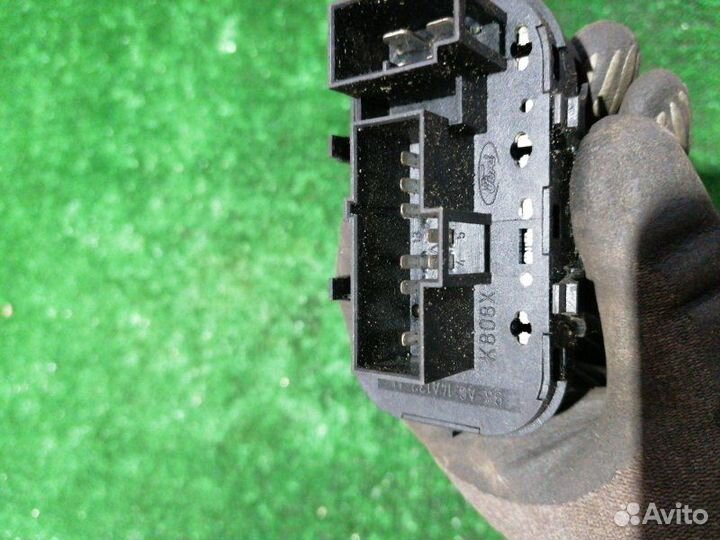 Блок управления стеклоподъемниками Ford Focus 1