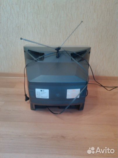 Телевизор LG flatron + цифровая приставка