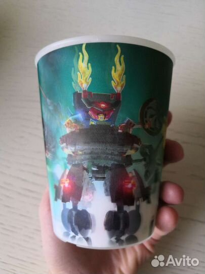 Стаканы лего из Макдональдса