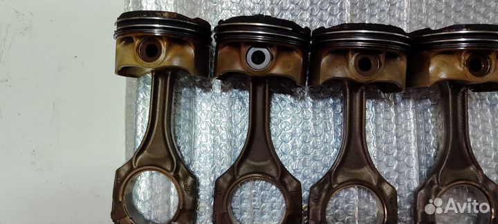 Поршень с шатуном bmw n63b44