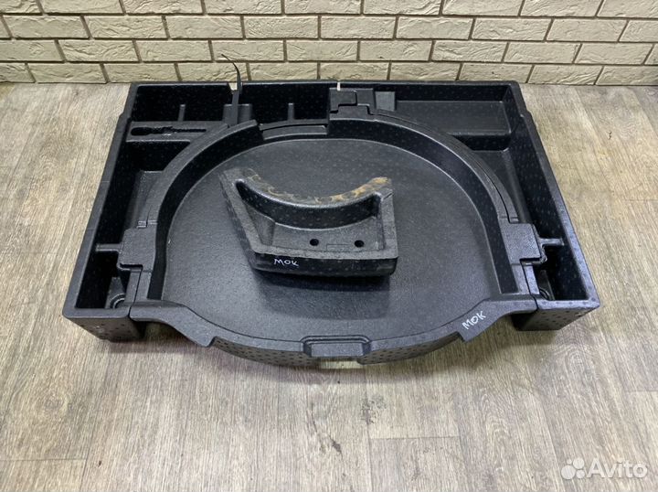 Opel Mokka 2012 - Ниша запасного колеса