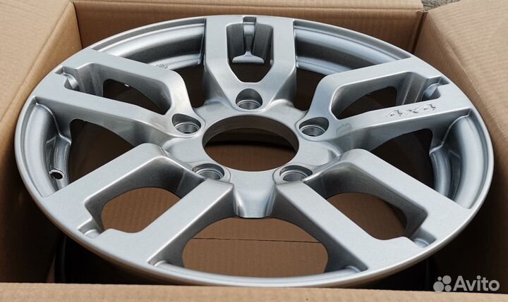 Нива, Шеви Нива R16 новые