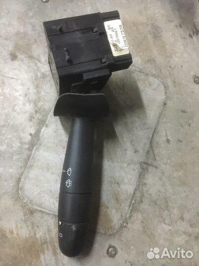 Переключатель стеклоочистителей renault duster