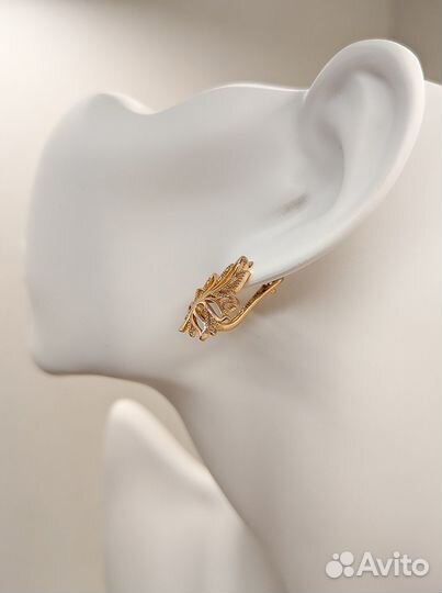 Серьги в форме листочков