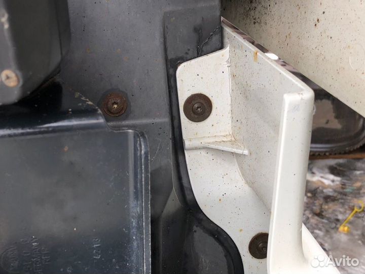 Крыло переднее правое задняя часть Man